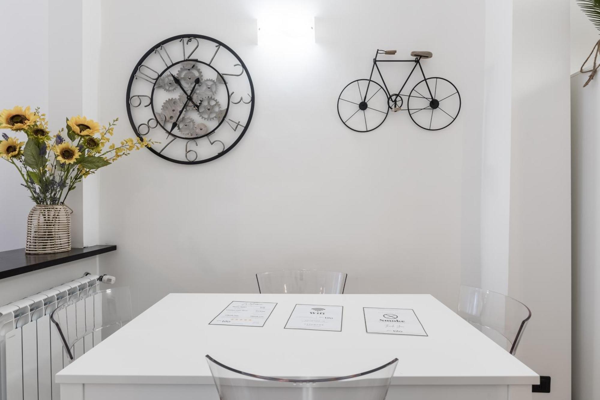 Acquario 5 Minuti, 1Br , Free A-C, Wifi & Netflix "City Center" By Tilo جنوة المظهر الخارجي الصورة