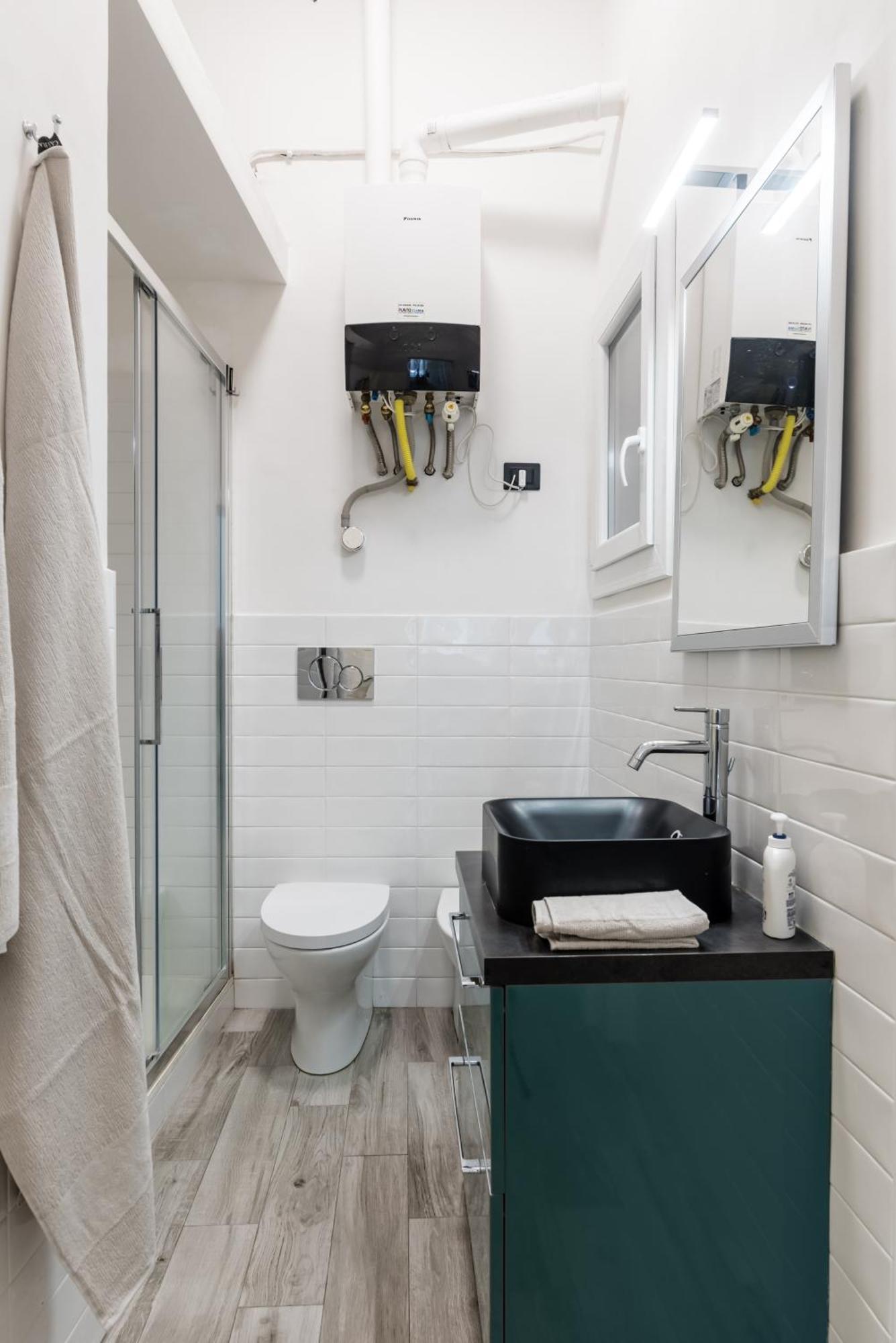 Acquario 5 Minuti, 1Br , Free A-C, Wifi & Netflix "City Center" By Tilo جنوة المظهر الخارجي الصورة